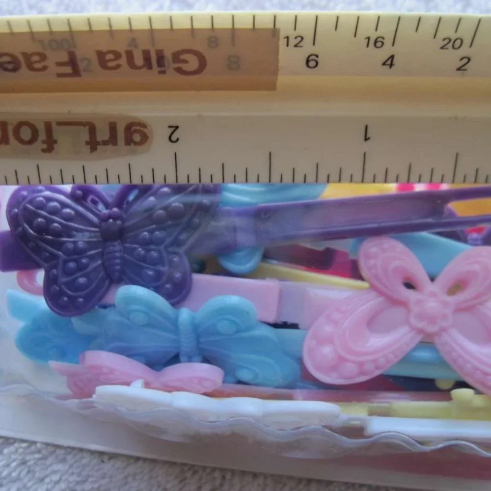 20 Scunci Girl Plastic Butterfly Hair Barrettes Secure Flat Pastel Vibrant Color